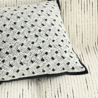 Graphic Lines Cushion Cover Set