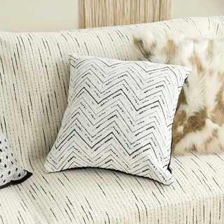 Graphic Lines Cushion Cover Set